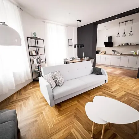 Apartment ✪ Firstclass-apartment In Leipzig-gohlis ✪