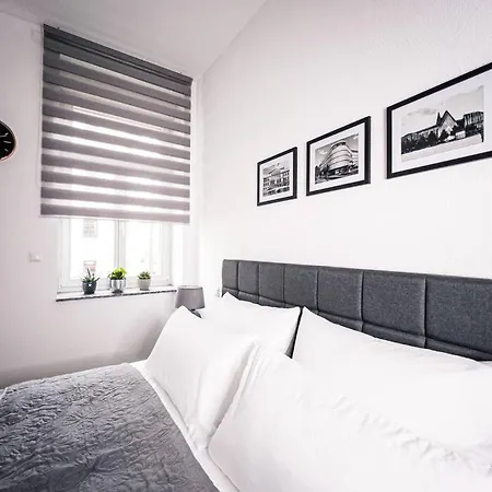 ✪ Firstclass-apartment In Leipzig-gohlis ✪ Apartment *