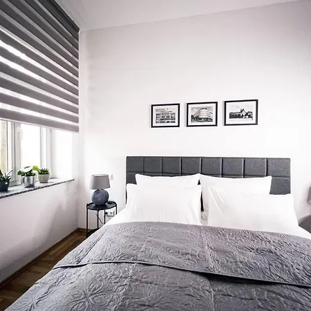 Apartment ✪ Firstclass-apartment In Leipzig-gohlis ✪