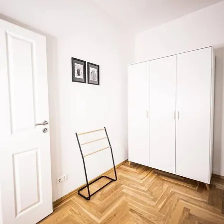 Apartment ✪ Firstclass-apartment In Leipzig-gohlis ✪ *